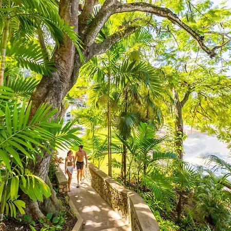 Couples Sans Souci (Adults Only)