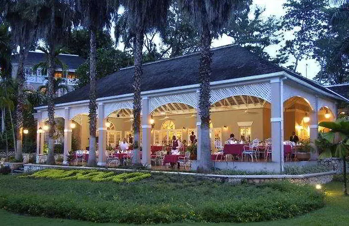 Couples Sans Souci (adults Only)